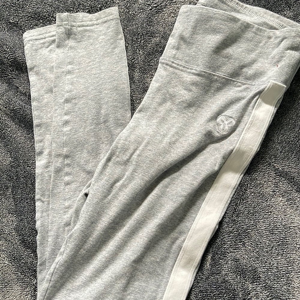 Tna/Aritzia grey leggings